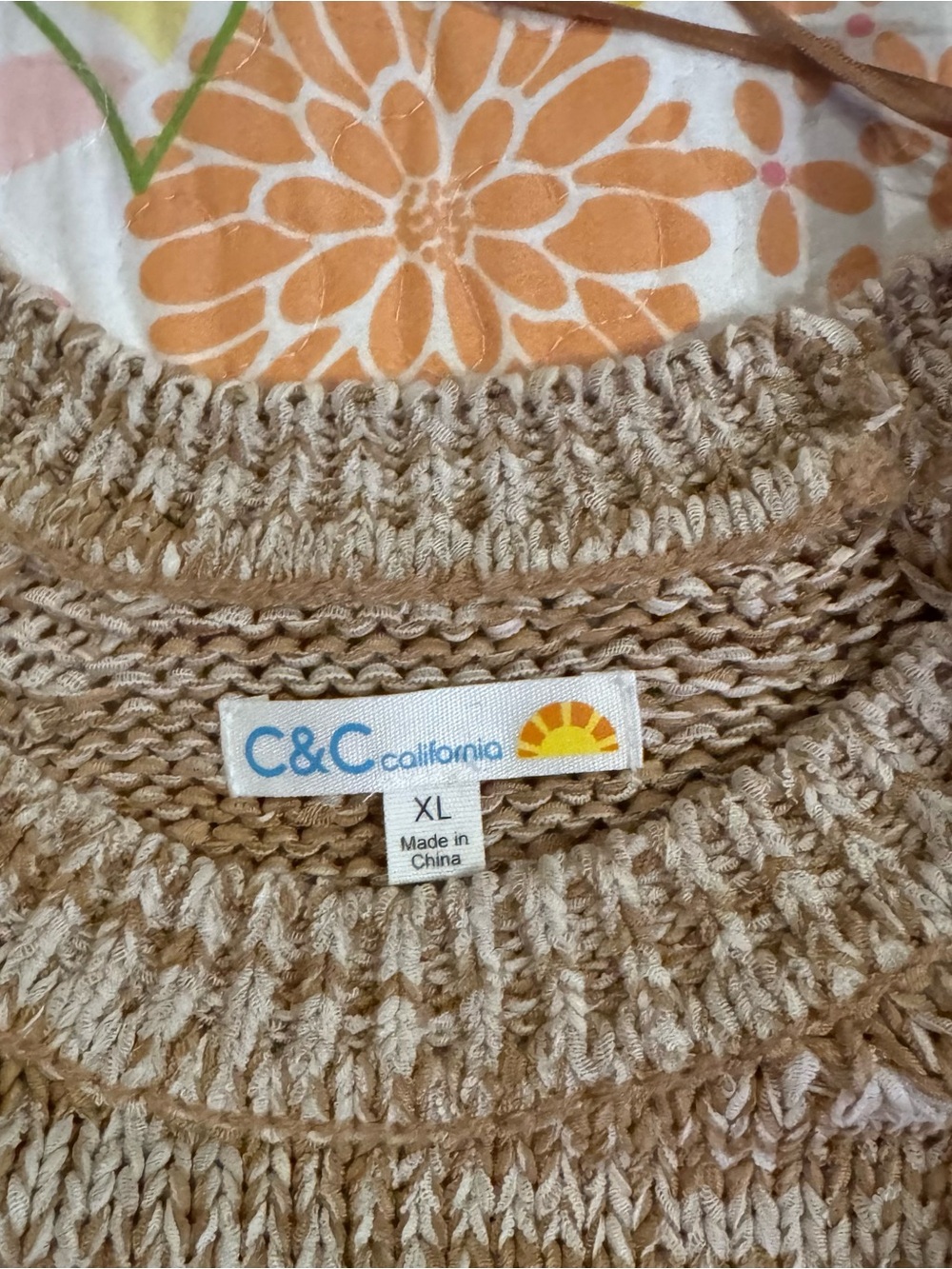 NWT xl c&c California sweater - Picture 4 of 4